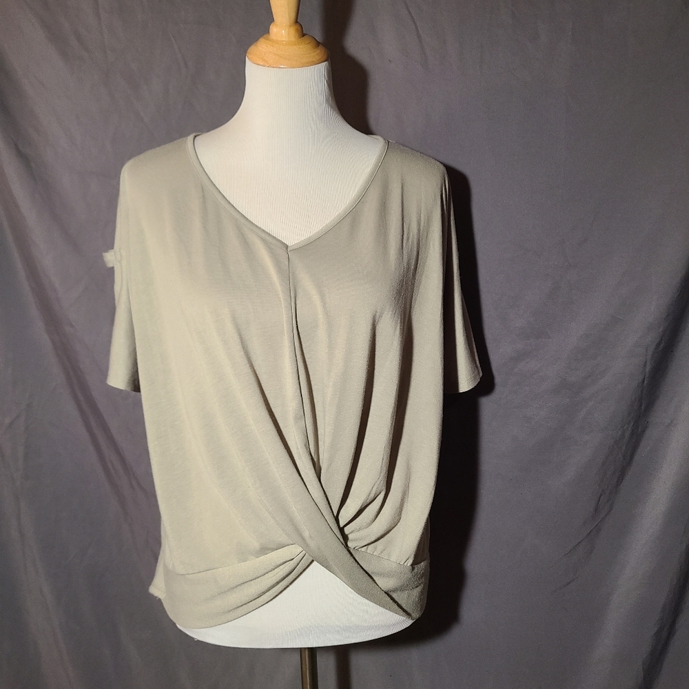 Absolutely Famous Sage Short Sleeve Top